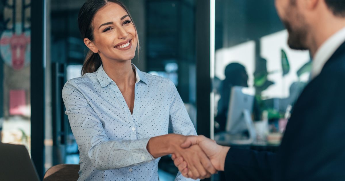 How Can a Qualified Intermediary Help Me With a 1031 Reverse Exchange?